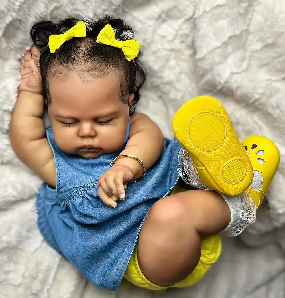 

Индивидуальная ограниченная поставка 25-дюймовая кукла Reborn Baby Pickle с укорененными волосами, уже готовая кукла с различным платьем