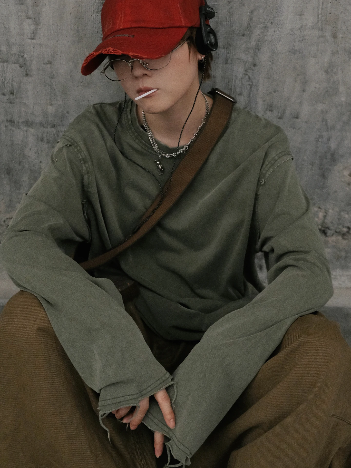 

Waed Long Sve round Ne футболка женская свободная нейтральная уличная футболка с рваным подолом винтажная хлопковая повседневная одежда