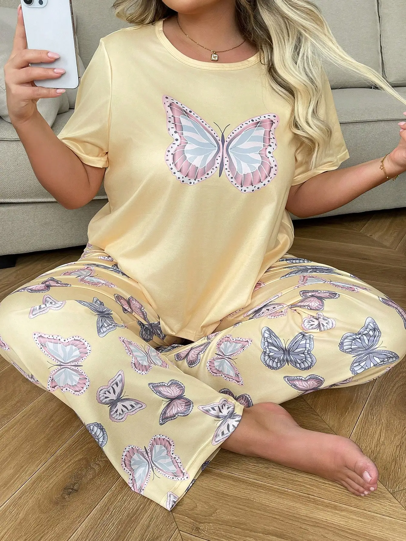 

Женский пижамный комплект больших размеров с принтом бабочек, с коротким рукавом и брюками