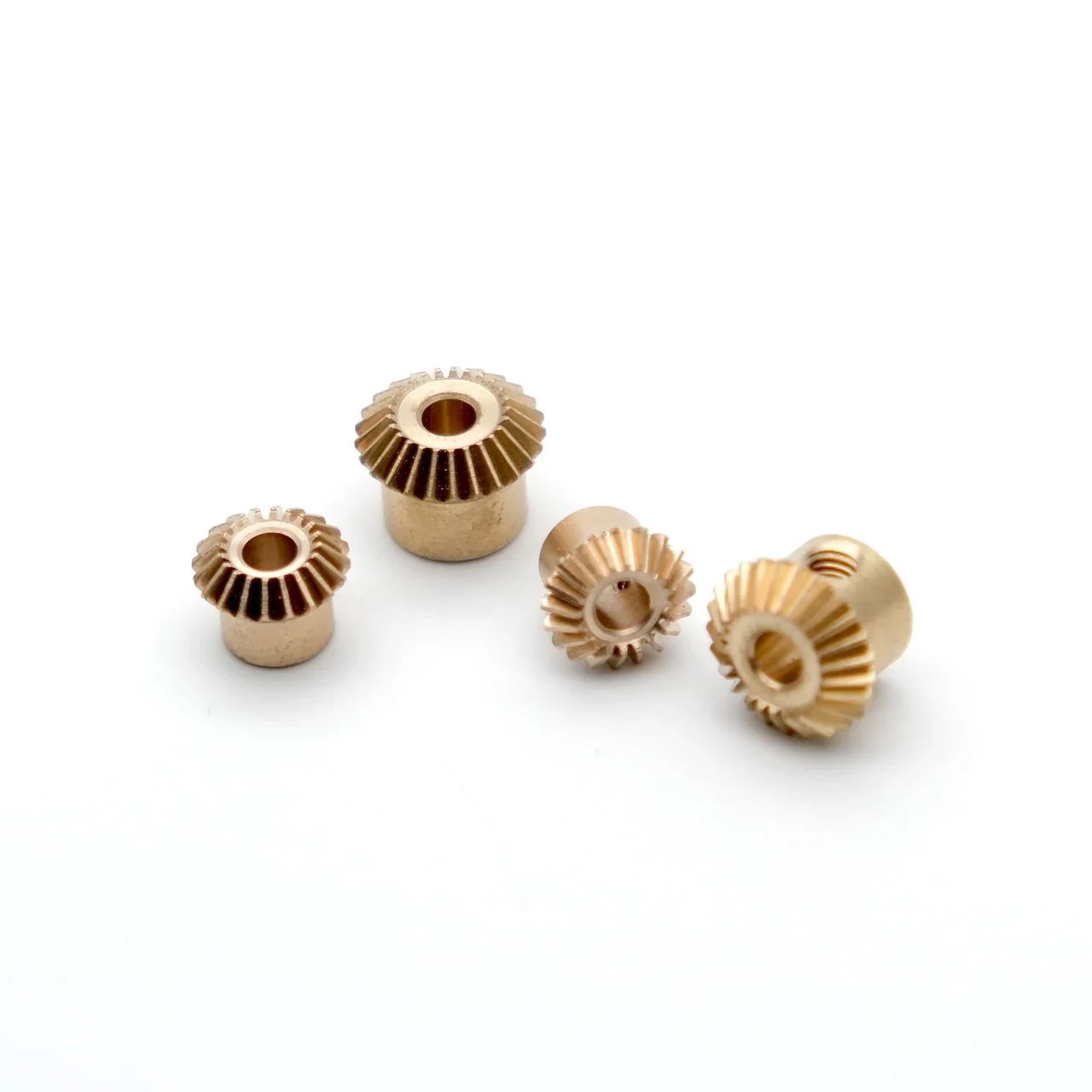 1:1 Mini Bevel Gear 0.4M 0.5M 0.8M 90°Angle Equal Diameter Conical /Spur Gears 15/18/20/25 Teeth wheel GOOD Quality