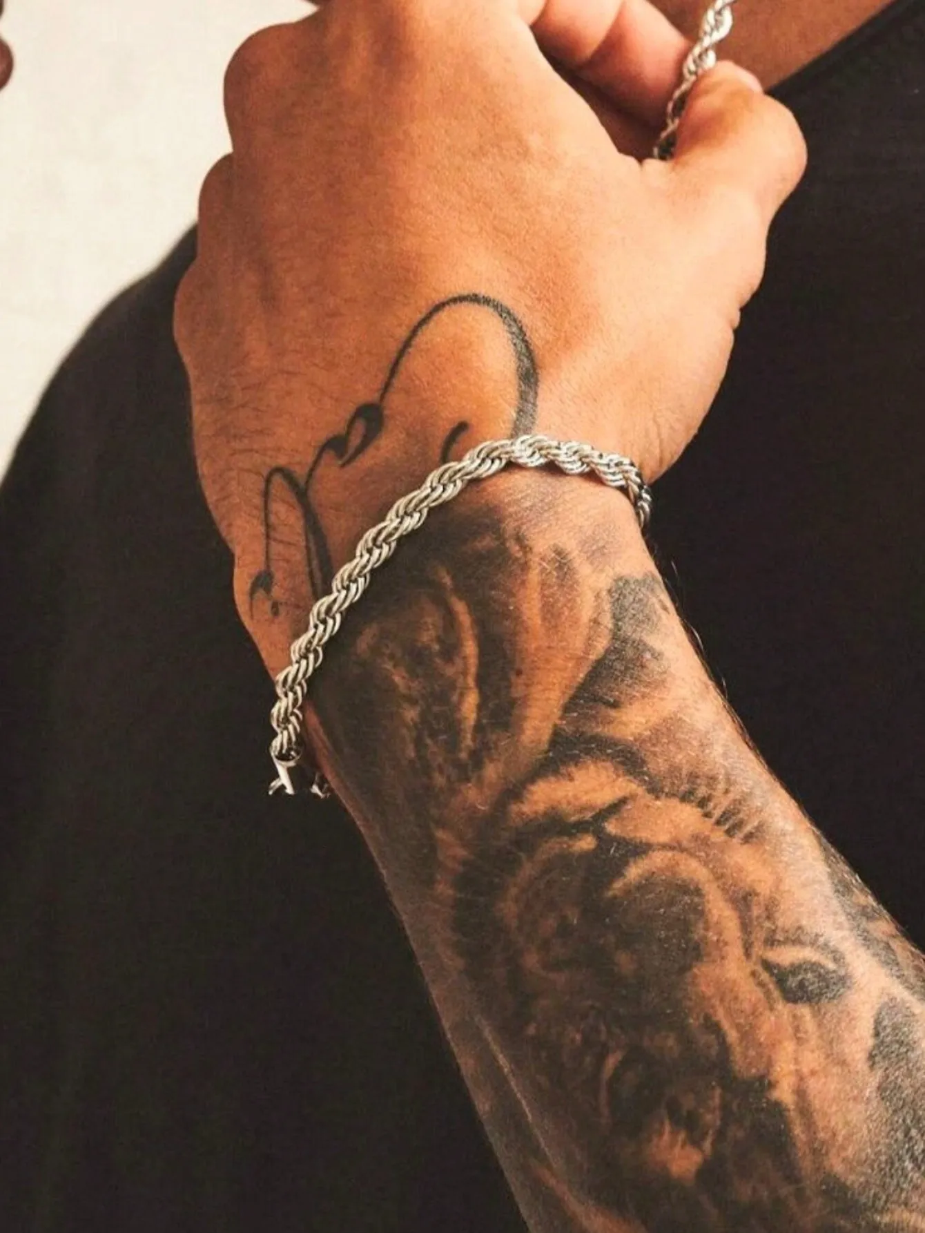 

1pc Stainless Steel Twisted Rope Bracelet, Minimalist Fashionable Hip-Hop Style, Suitable For Daily Wear And Dates, Jewelry Gift (One Size 20cm)