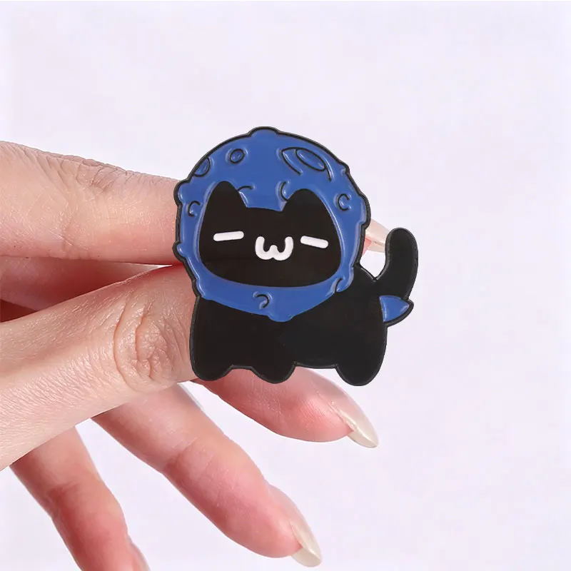 Sonnen- und Mond-Katzen-Abzeichen Emaille-Pin Niedlicher Sonnenhut Weiße Katze & Mond-Kappe Schwarze Katze Broschen Taschen Revers-Abzeichen Schmuck Geschenk für Freunde – Detail 3
