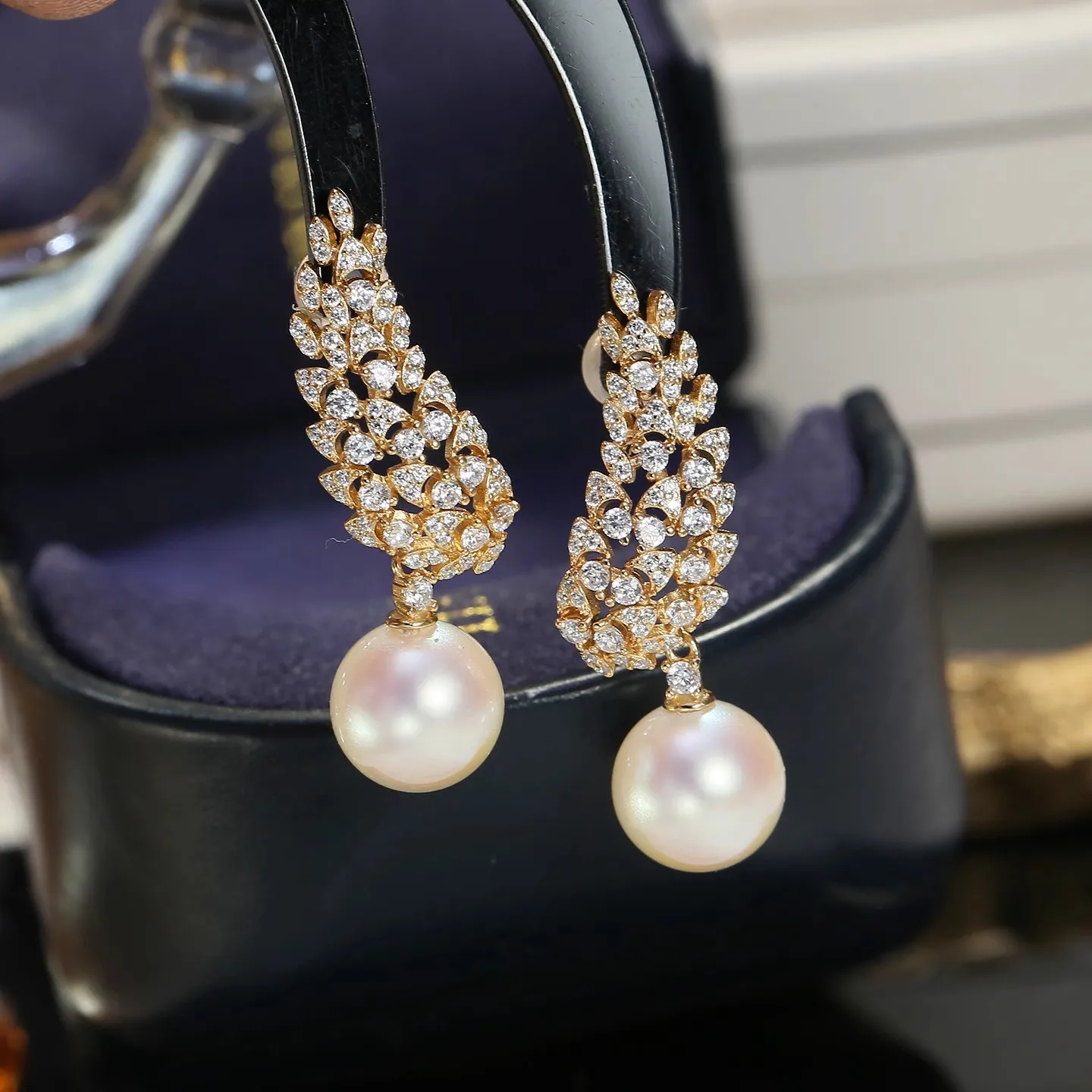 

MeiBaPJ 9mm Natural Nearround Pearls Fashion Feather Drop Earrings 925 Silver Fine Wedding Jewelry for Women