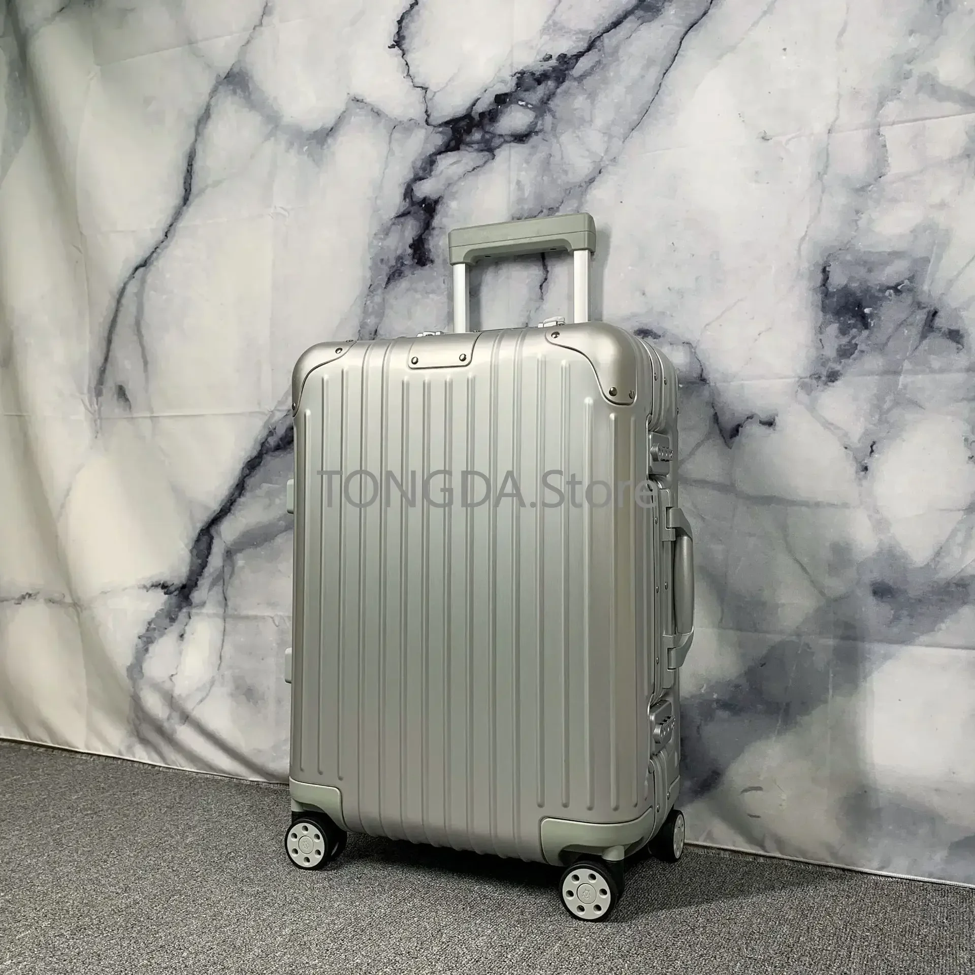 Original Aluminum Magnesium Alloy 925 Classic Trolley Case, Metal Trunk Sports Version, Can Be Checked