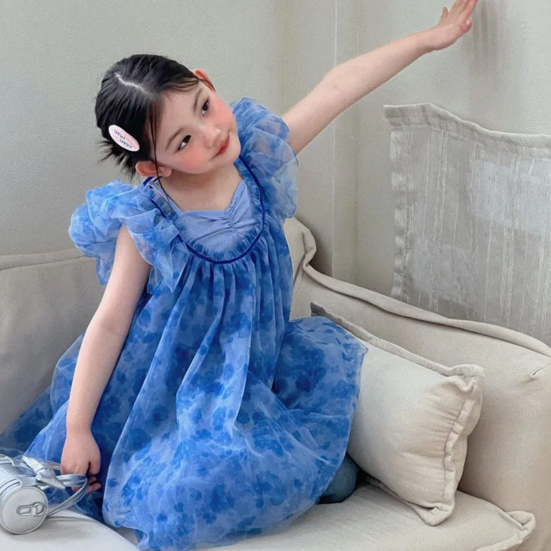 Girls' summer 2026 new children's flower suspender mesh skirt versatile micro flared denim pants trendy two-piece set