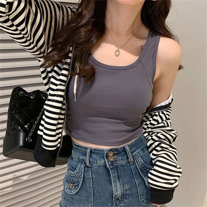 2024Summer New Women Fashion Cross Beautiful Back Halter Vest With Chest Pad With Slim Body Outside To Wear Sportswear Short Top