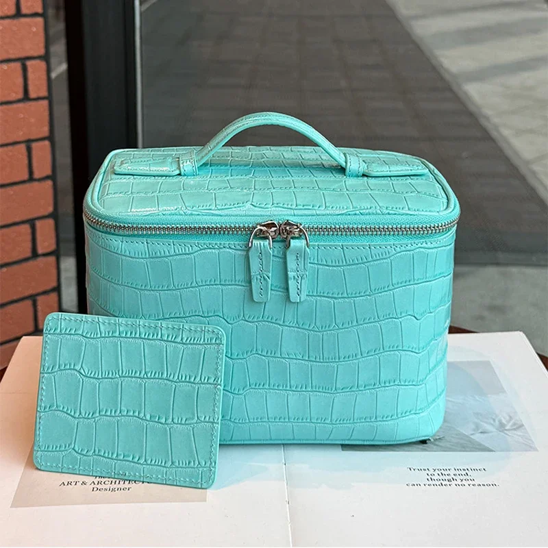 29High Quality Crocodile Patterned Top Layer Cowhide Makeup Bag for Women's Travel, Portable Toiletry Bag, Practical Storage Bag
