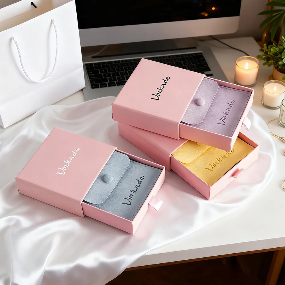 

Luxury Small Cardboard Jewelry Drawer Box Personalized Sliding Travel Organizer for Earrings Necklace Rings Microfiber Snap Bags