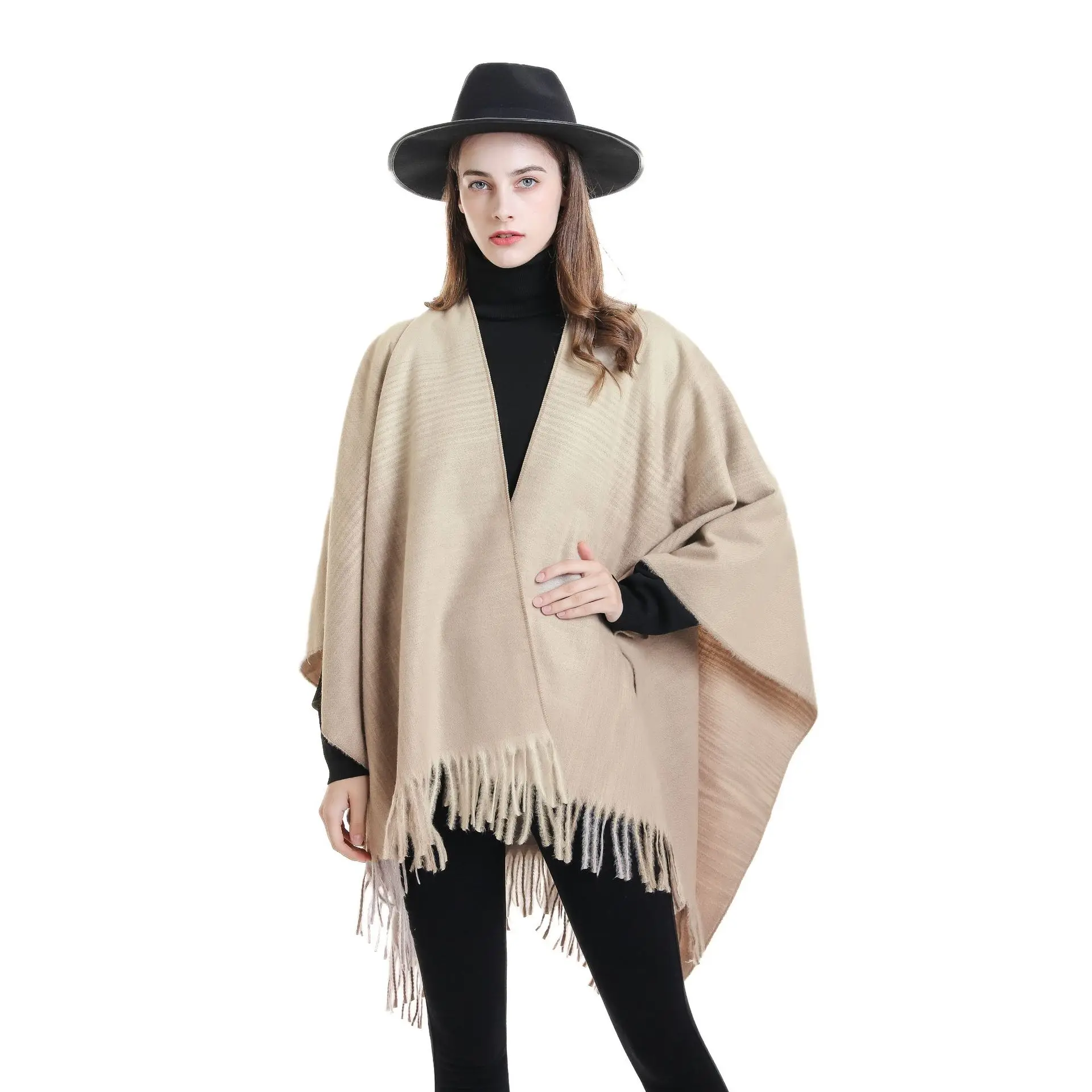 Europe and the United States new autumn and winter shawl woman fashion outside the shawl cape gradually tassels warm fashion sha