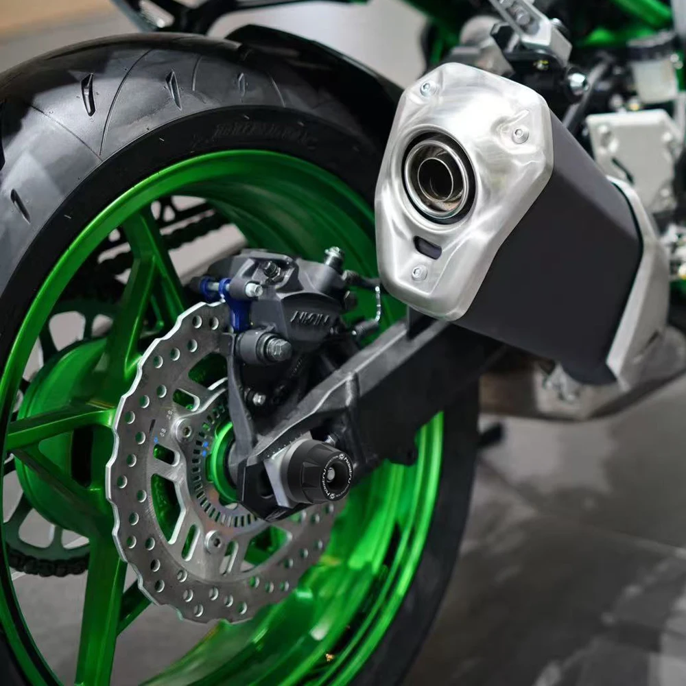 Motorcycle Wheel Spindle Protection Axle Cover Set for Kawasaki Z900 Z900RS SE/Cafe 2017-2025 Custom Fit Enhanced Bike Safety