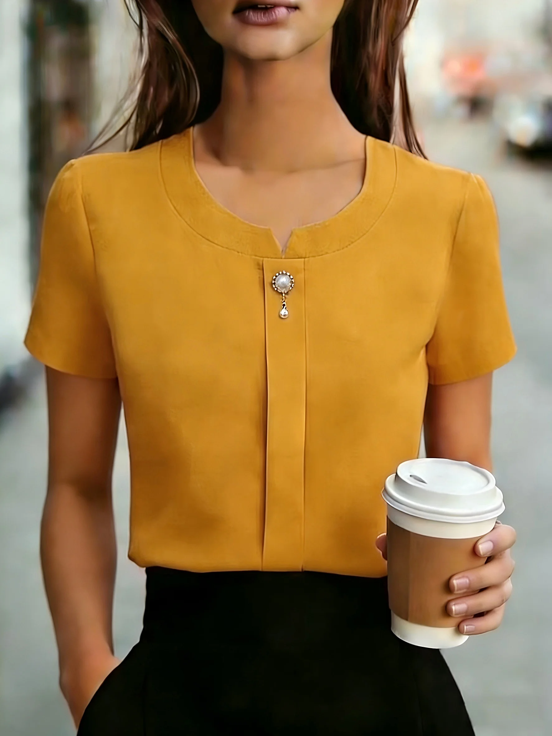 

Temperament Loose Woman Shirt Fashion Casual Blouse Elegant short Sleeve Woman Shirt Holiday Weekend Top