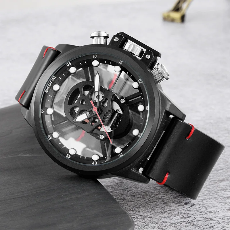 Unique Skull Design Men Watch Waterproof Luminous Sports Watches Luxury Big Dial Steampunk Quartz Man Wristwatch Montre Homme