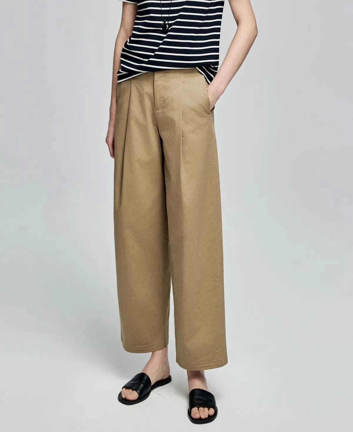 

Conical chino pants female Spring/Summer 2025 Cocoon-shaped eight-inch casual pants