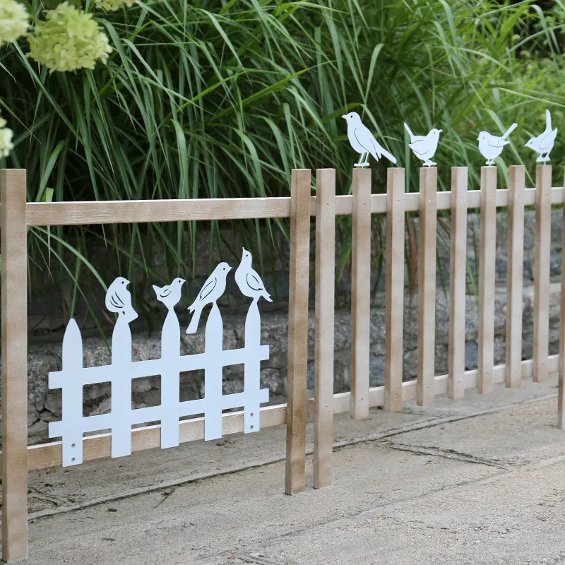 Preservative wood fence Garden small fence Outdoor lawn fence Flower bed partition Bird decoration Climbing frame