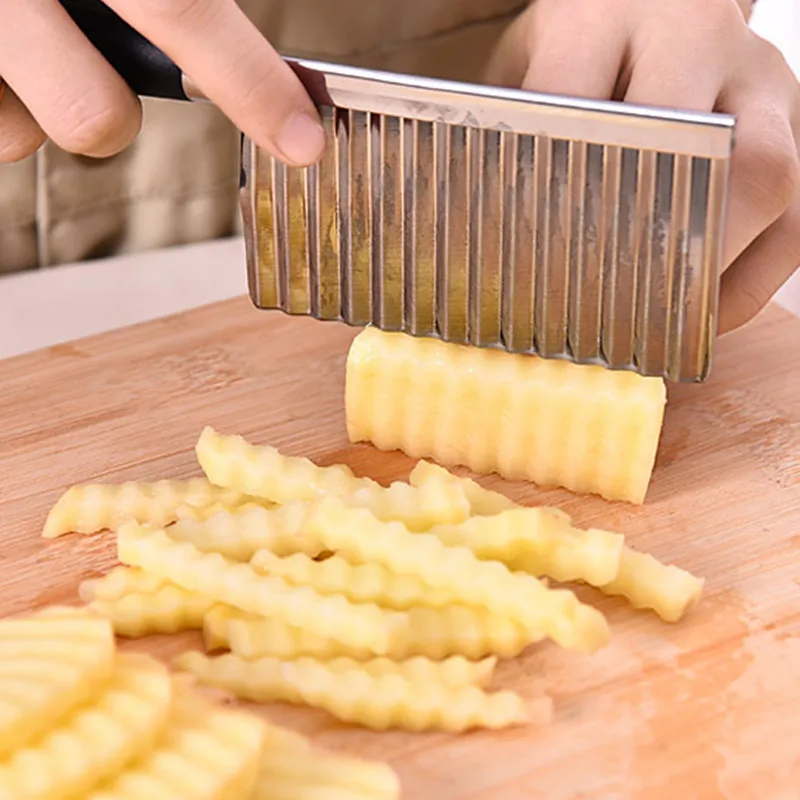 Fancy Slicing Wave Knife Kitchen Knife Potato Chip Stripper Household Wolf Fang Potato Knife Corrugated Knife