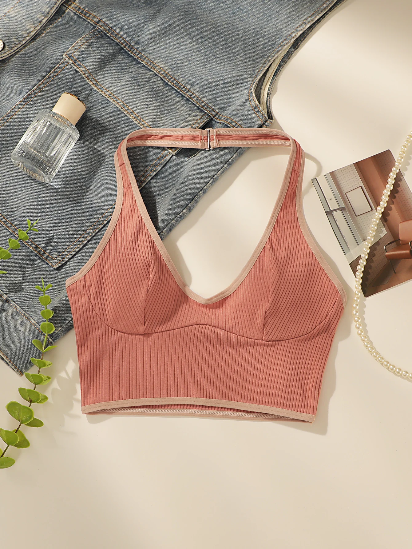 ผู้หญิงคอแขวนเซ็กซี่ชุดชั้นในไม่มีแหวนเหล็กรวบรวมและยก backless Breathable กระชับ Bra C2838