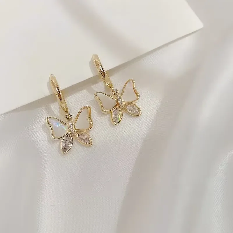 Luxury Lovely White Shell Butterfly Earrings For Women Fashion Rhinestone Circle Cute Boucle d’oreille femme Earrings