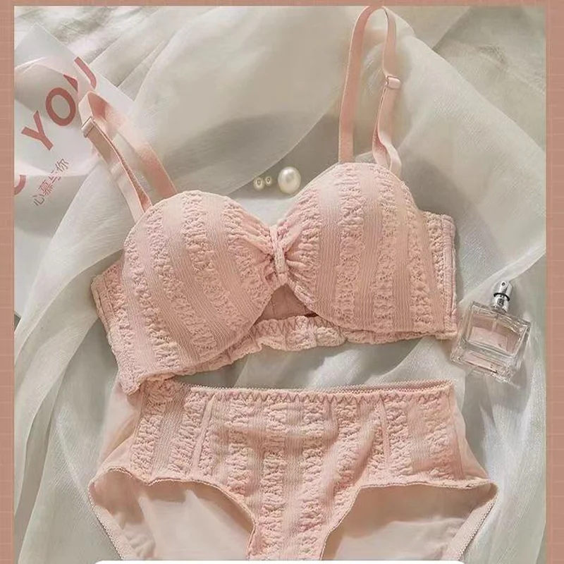 Women\'s Bra Set of Half-Cup Gathered Upward Support Show Large Without Steel Ring Anti-Sagging Lace Girl Bra Panty Set
