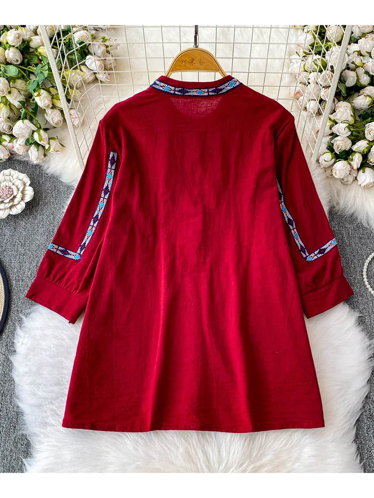 Women's Summer Blouse Ethnic Style Retro Embroidery Single Breasted Round Neck Seven Quarter Sleeve T-shirt New Loose Top BL180