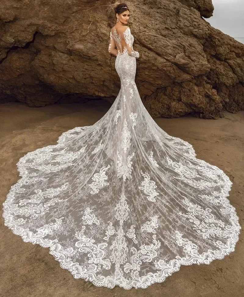 Vestido de novia de sirena de encaje bohemio, vestido de novia de playa de manga larga con cuello en V transparente, tren capilla, ropa de novia de verano personalizada