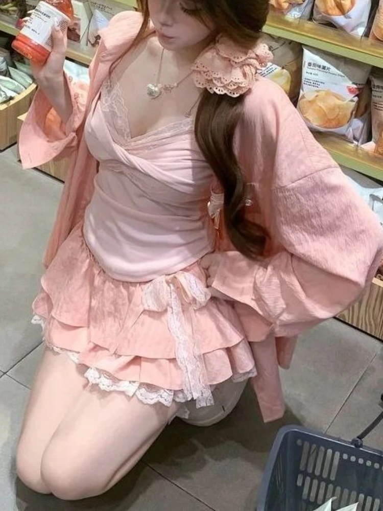 

Новый осенний французский элегантный сладкий комплект из 3 предметов, женский кружевной жилет + рубашка + юбки-торты, модная милая корейская популярная одежда в стиле Харадзюку