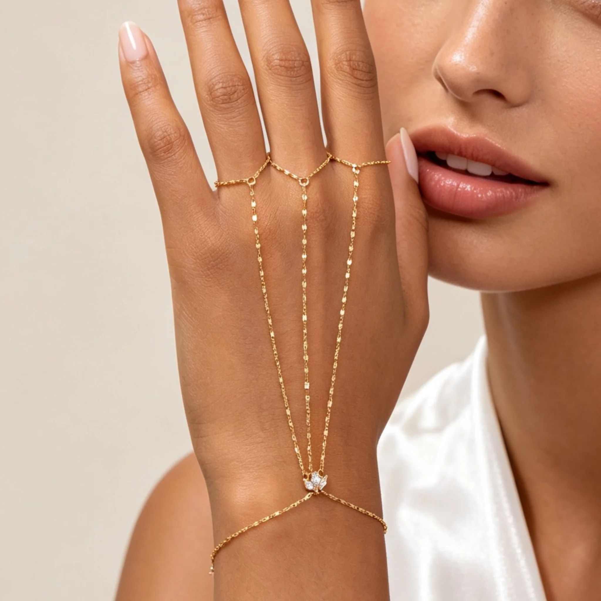 Image of Vintage Finger-Handketten-Armband für Damen, Verstellbares 18K Vergoldetes Einfaches Dünnes Ketten-Ring-Armband, Edelstahl-Schmuck
