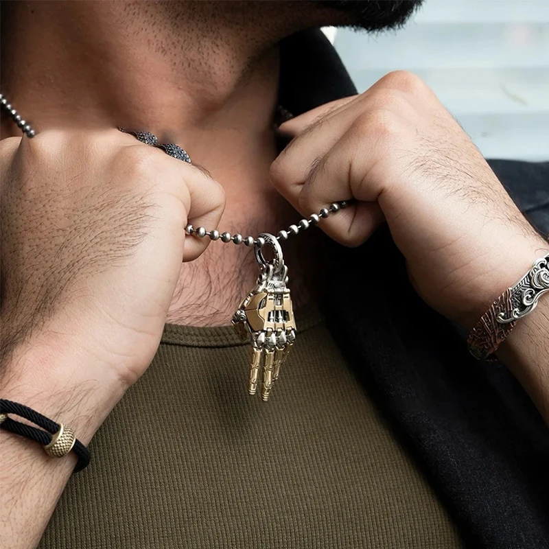 1PC Fashion Mechanical Bionic Hand Pendant With Chain For Men Women Creative Movable Finger Joints Robot Hand Necklace Jewelry