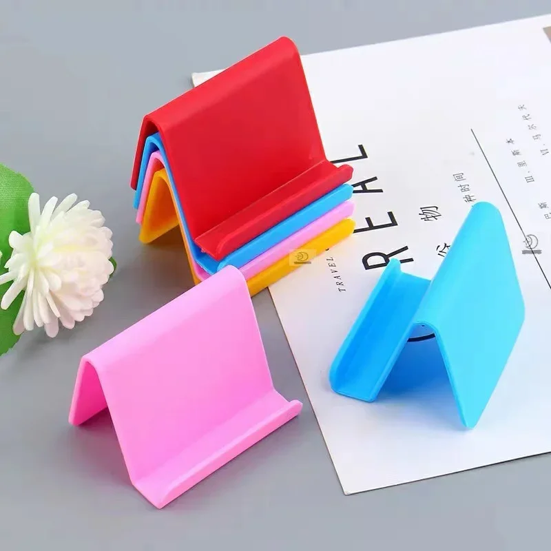 

Удобное многозадачное использование: держатель для телефона с отсеком для карт, также подходит для планшетов. Компактный дизайн для любителей или профессионалов.