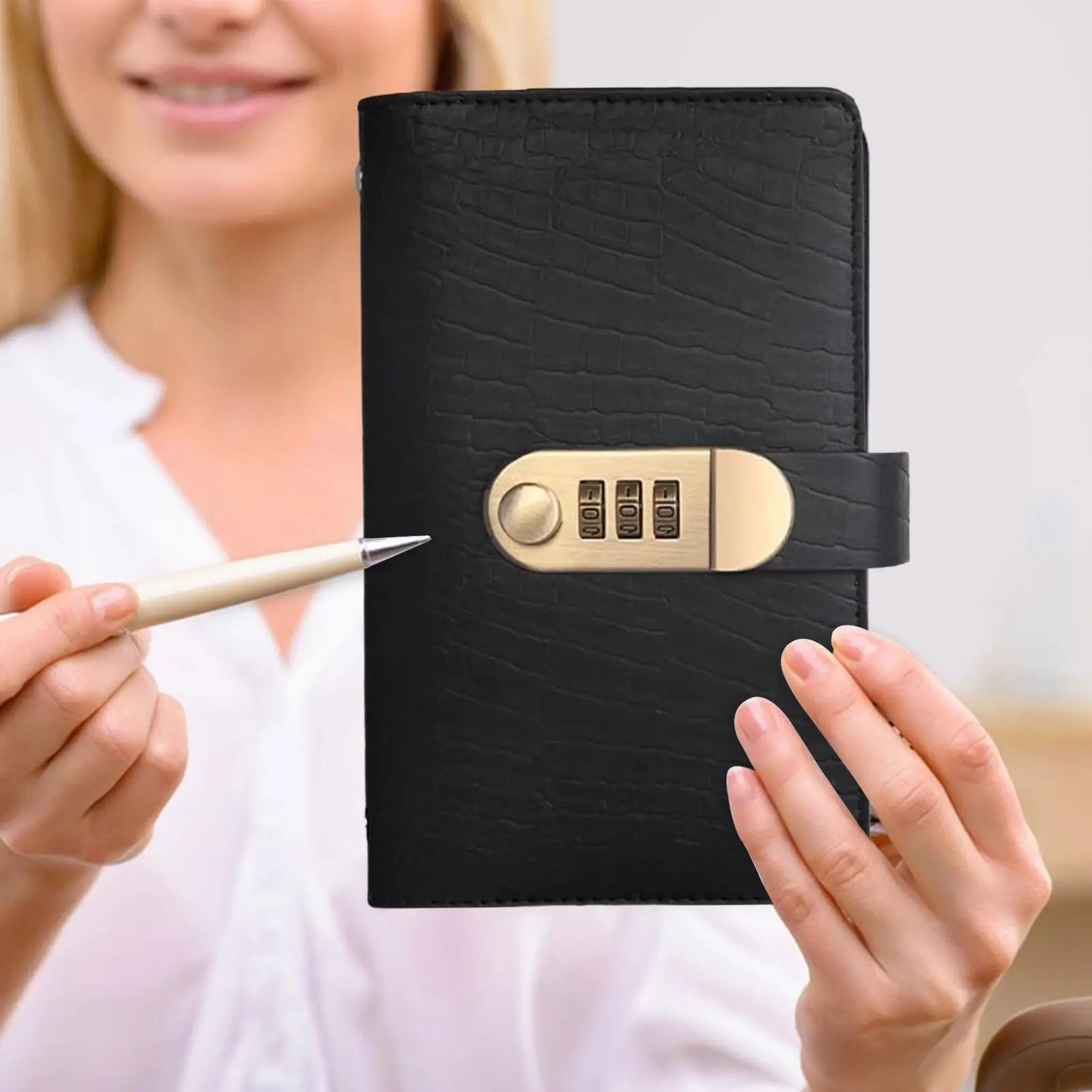 Libro di sfide per risparmiare denaro Libro per risparmiare denaro con serratura a combinazione Pianificatore di budget Organizzatore di portafogli da 100 pagine per i viaggi