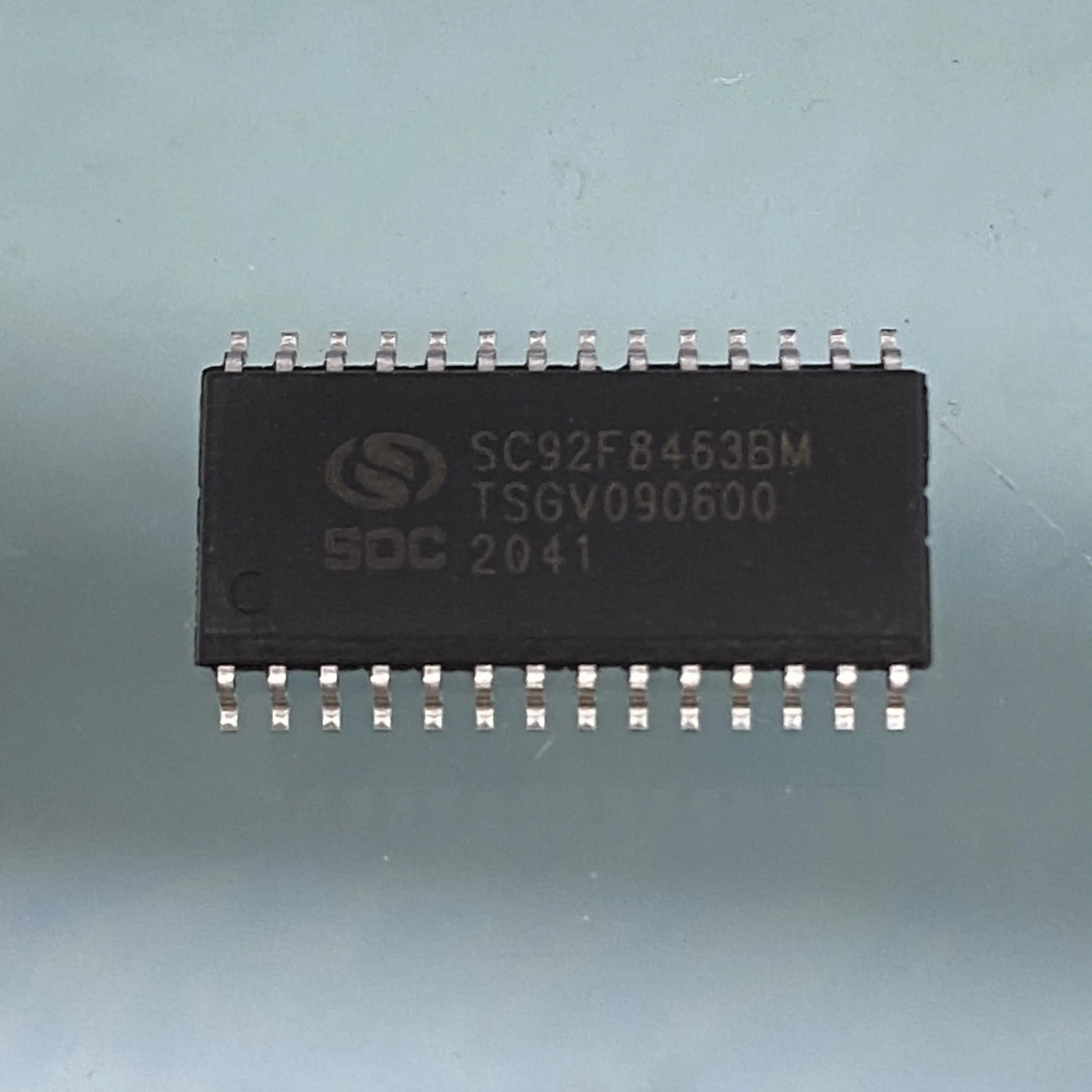 New original SC92F8463BM28U SC92F8463B microcontroller IC chip SOP28 single chip microcomputer
