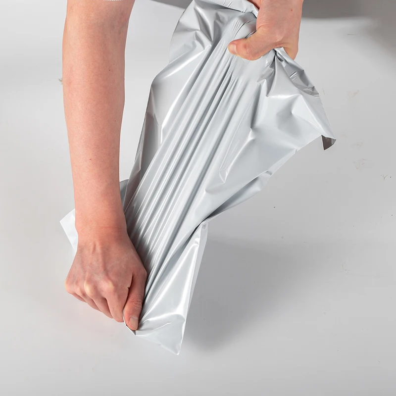 20PCS White Poly Mailer Pouch PE Platic Adhesive Seal Shipping Delivery Mailing Express Package Courier Bag Envelope