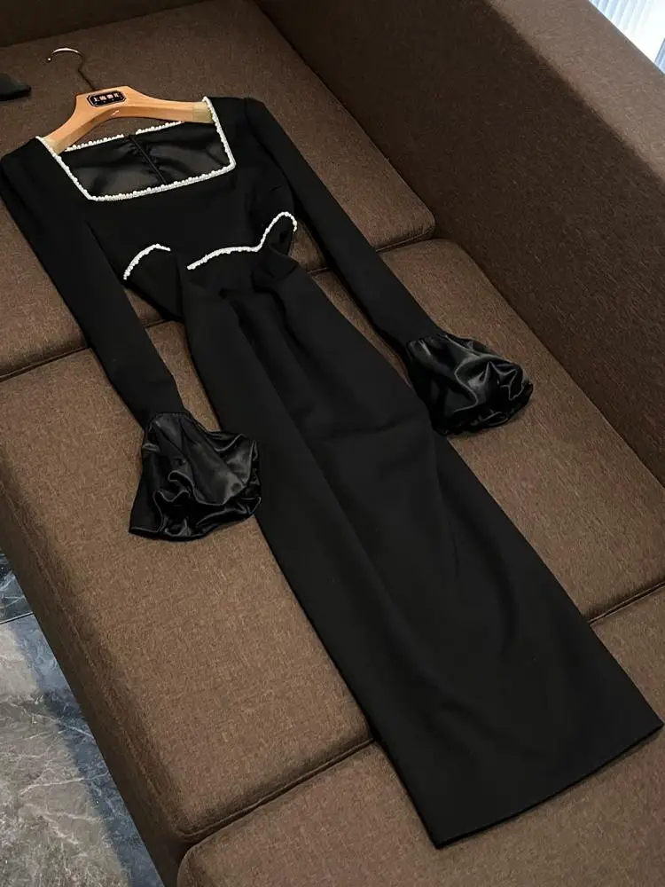 

Весна 2026: Элегантное черное платье с жемчужным декором, длинными рукавами, приталенное, во французском стиле, с завышенной талией, для офиса и повседневной носки