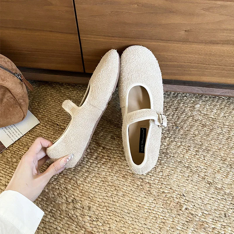 

Роскошная женская обувь на плоской подошве с круглым носком, повседневная женская обувь на плоской подошве с неглубоким модным ремешком и пряжкой, женская обувь Мэри Джейн на плоской подошве, новая