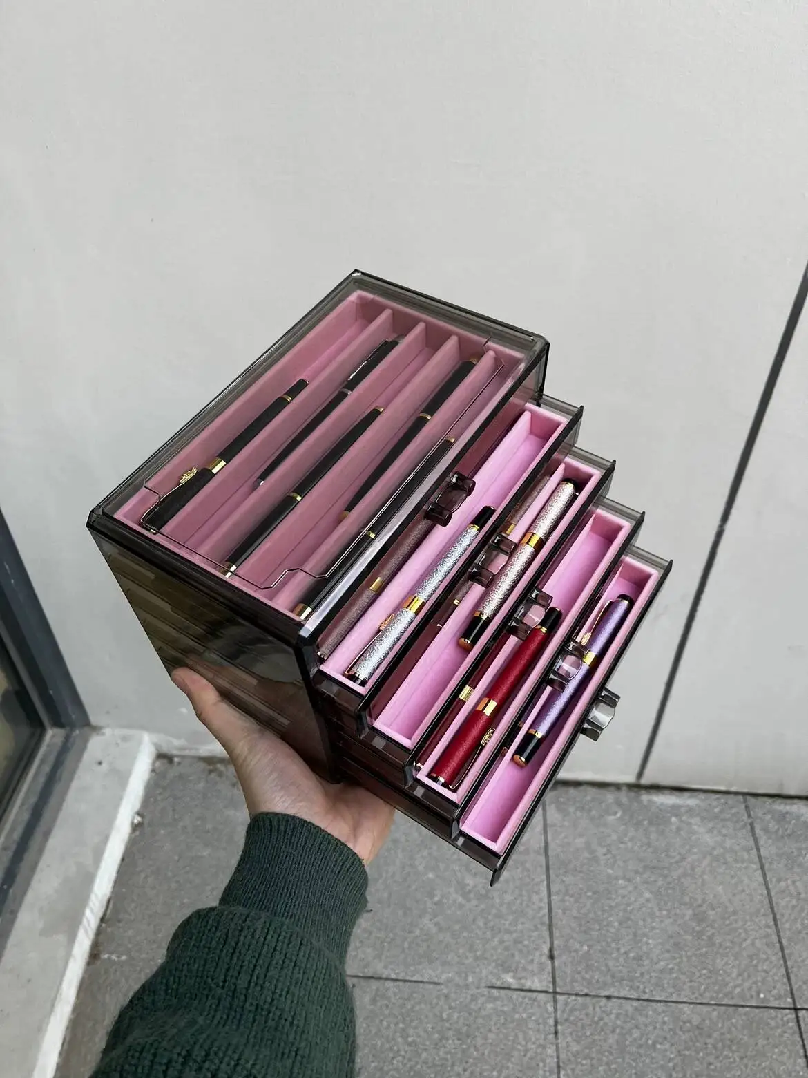 High-end  Collection Pen Box, Desktop Pen Organizer, Pen And Display Multi-compartment Box