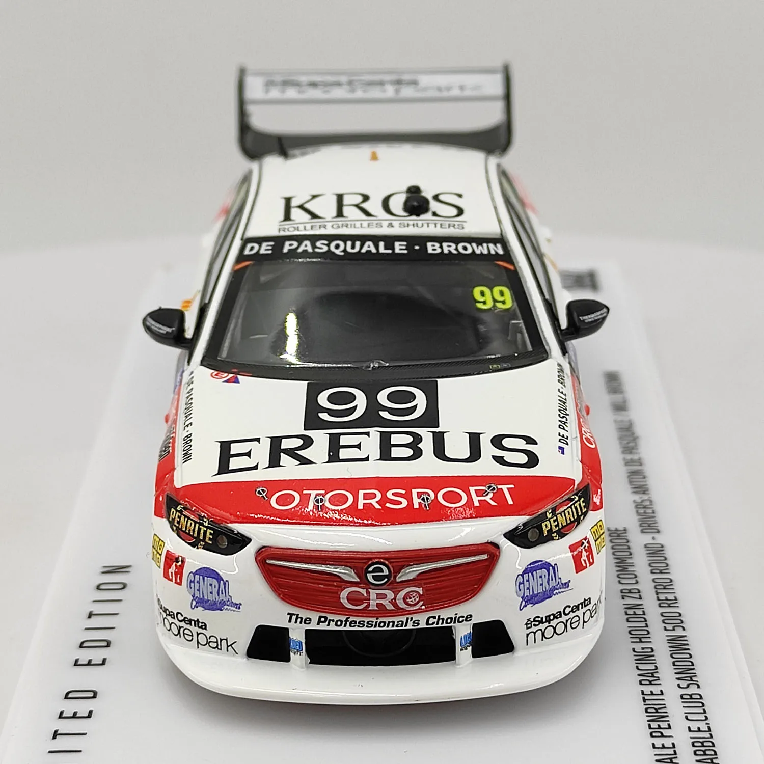 Diecast AUTÉNTICO Escala 1:43 Holden ZB COMMODORE 2018 # Adorno de exhibición de recuerdo de regalo de juguete coleccionable modelo de coche de aleación 99