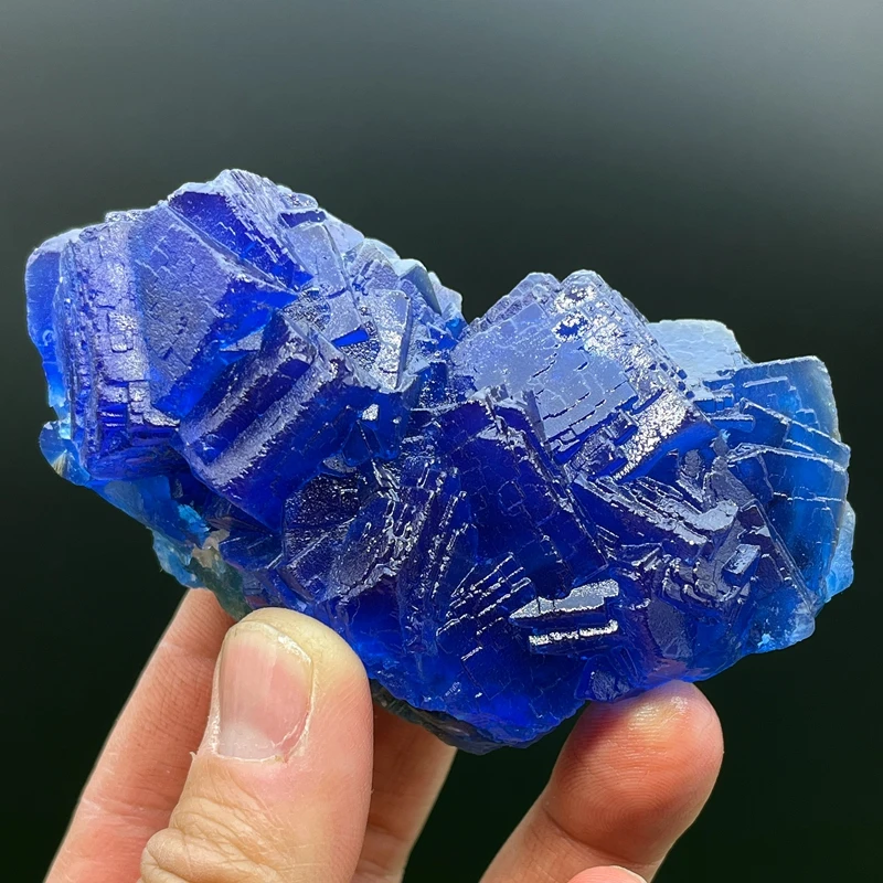 

Natural Pakistani blue rose fluorite specimen (fluorescent effect red) raw stone mineral quartz healing stone home decoration