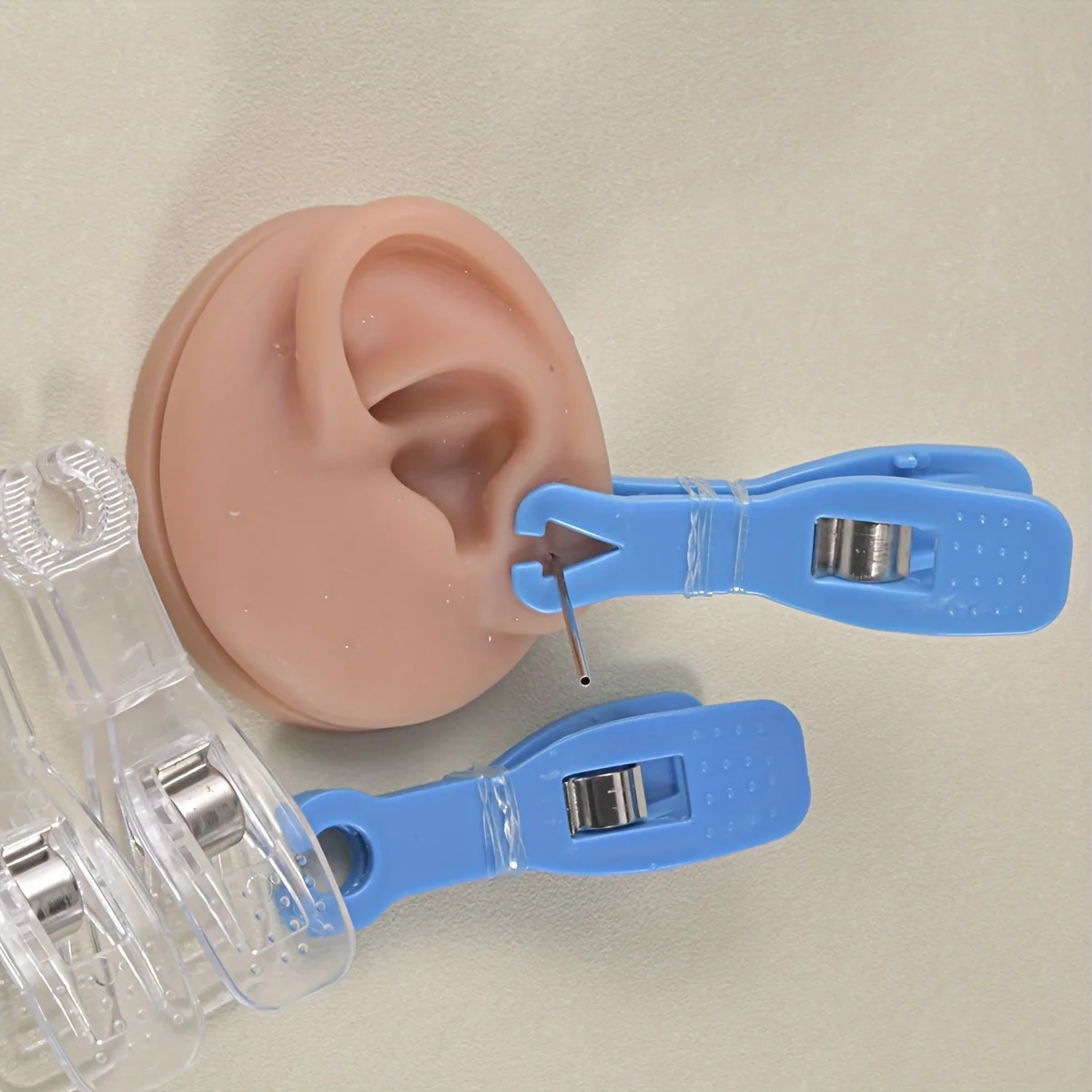 Disposable Acrylic Piercing Clamp Triangle Clips for Easy Painless Piercing Tweezers for Ear Body Safe Comfortable Aid Tool