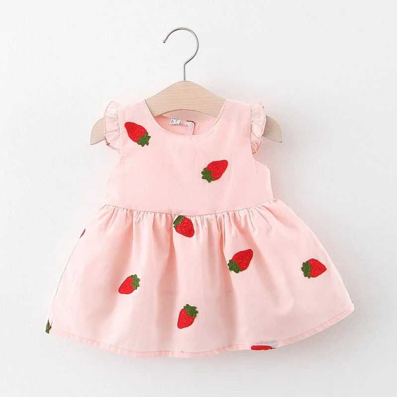 Summer girl dress baby girl covered in cartoon strawberry embroidery little flying sleeve princess dress