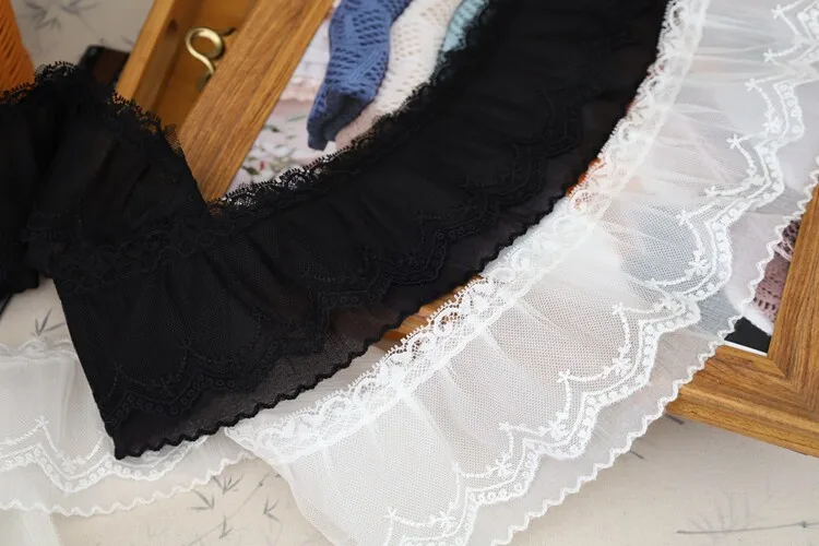 5 Meter. Breite 9 cm. Nicht elastisches, doppellagiges Plissee-Netz, bestickter Spitzensaum, Manschetten, Kragen, Materialien zum Nähen von Kleidungsstücken. – Detail 5