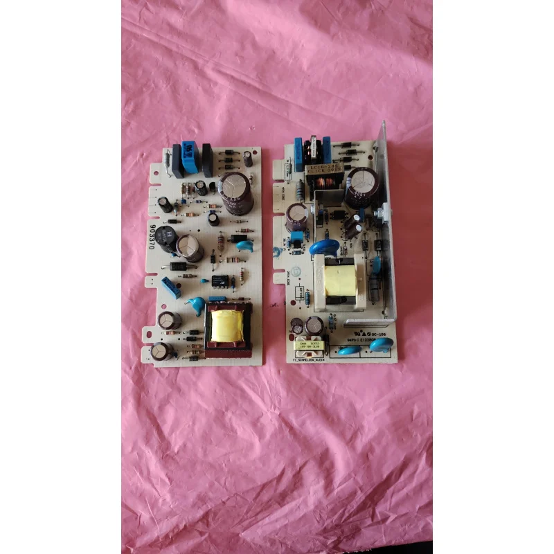 

Для холодильника Siemens BCD-610W 9000340549 90005485947, плата питания