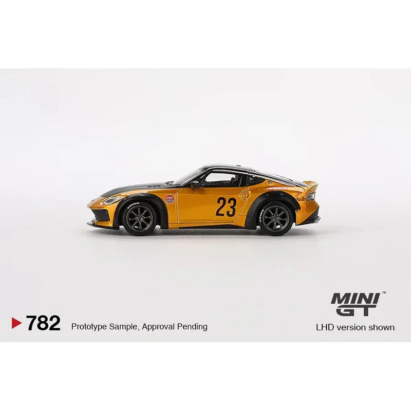 

MINIGT In Stock 782 1:64 LBWK LB NATION Works 400 Z Gold Diecast Diorama Model Collection Toys