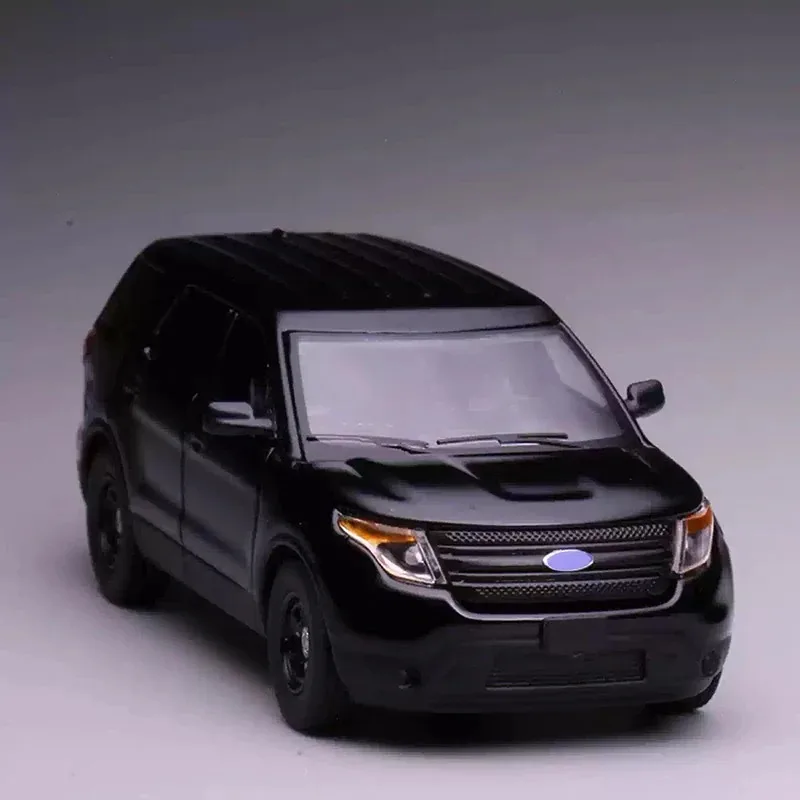 596 Model 1:64 Scale 2013 Explorer Impala Alloy Car Model Ornament Souvenir Display Collection Hobby Gift