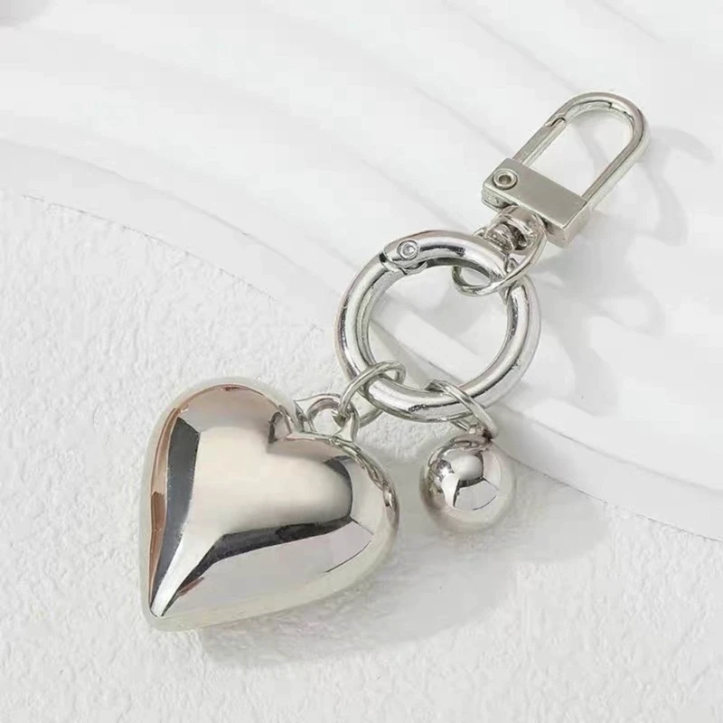 2023 New 3D Silver Heart Keychain Fashionable Metal Charm Stylish Silver Heart Keychain Handmade Metal Pendant Decoration