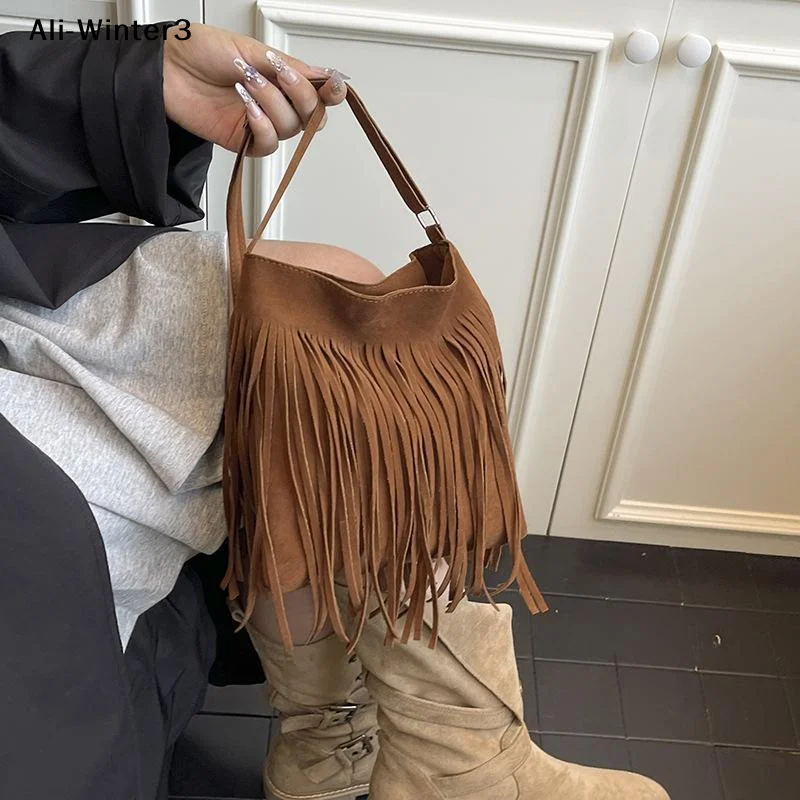 【Wp】Bolso bandolera de ante con flecos, estilo bohemio, gran capacidad, con correa ajustable para el hombro, bolso tipo cubo, para mujer.