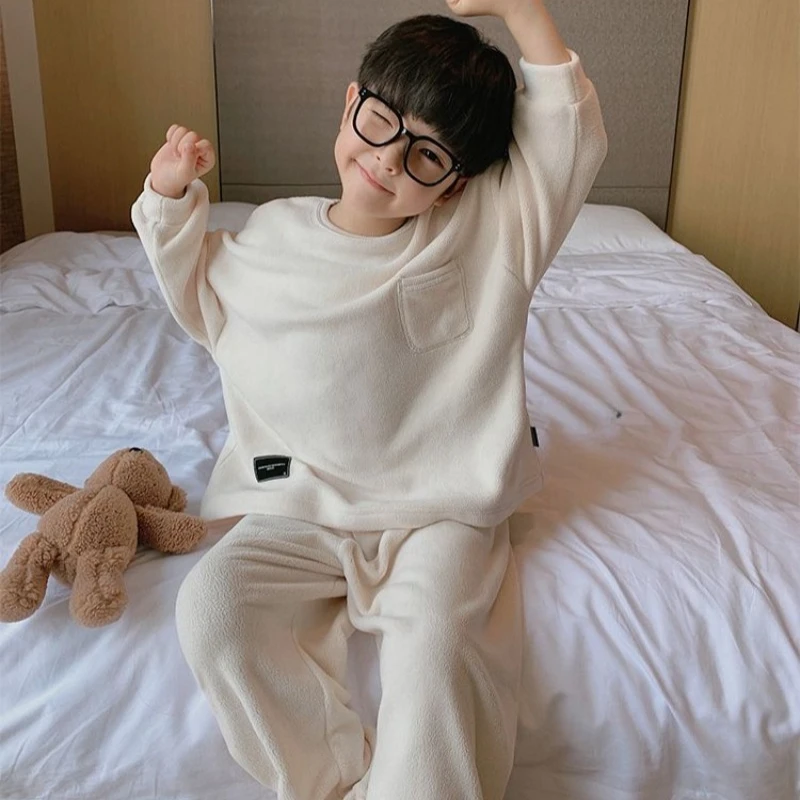 

Двухслойный комплект домашней одежды свободного покроя для мальчиков, теплая немецкая акриловая пижама для отдыха для мальчиков-подростков, осень-зима 2023 г.