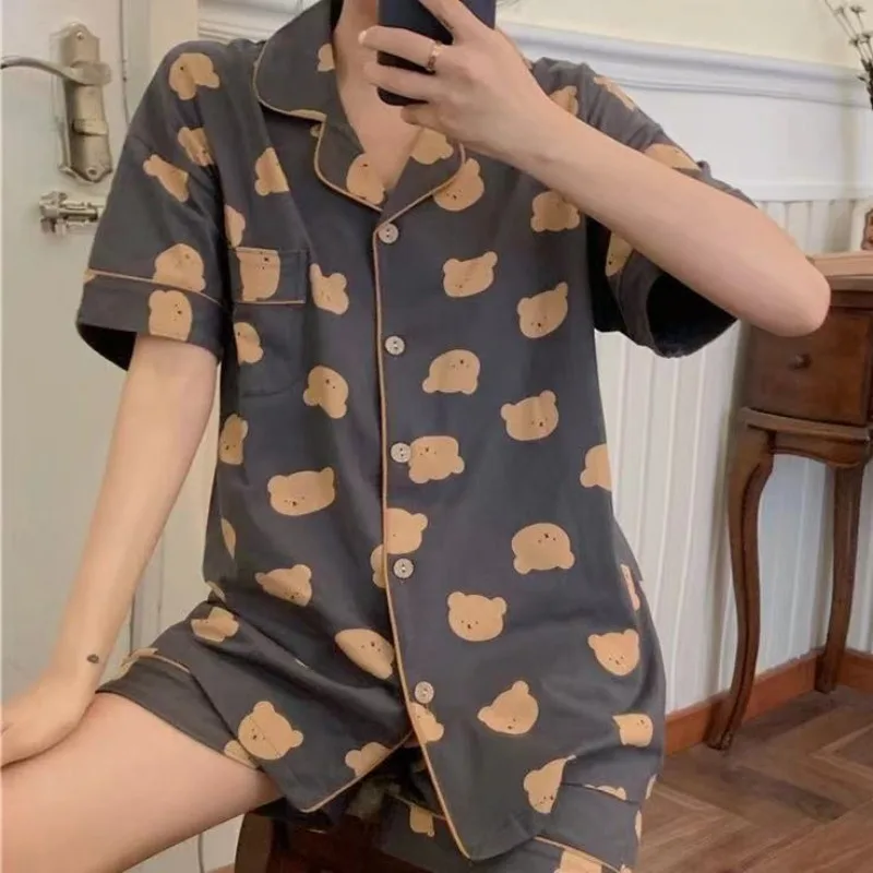 Pyjamas für Damen, Cartoon-Motiv, süßer Bär, hochwertiger Kurzarm-Loungewear-Anzug, Strickjacke, gestreifter Schlafanzug, großes Karomuster, Damen-Nachtwäsche – Detail 4