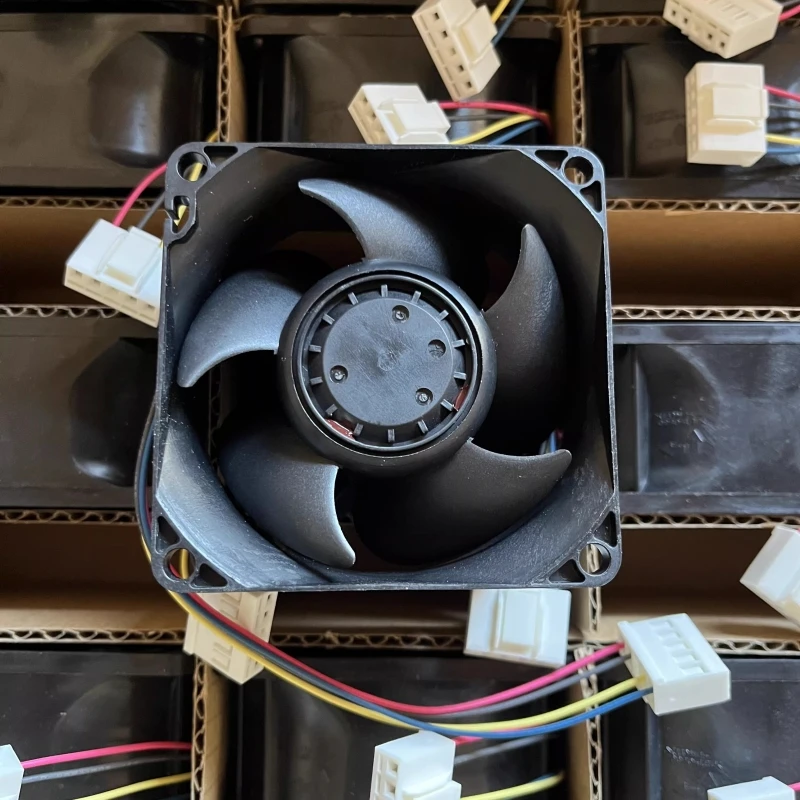 Free shipping, brand new original T70E12BUA5-07 12V 1.1A 7CM 7038 4-wire PWM violent fan