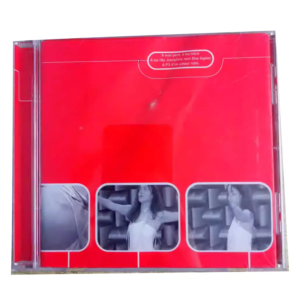 

CD Louise VertigoBlending Лирическое качество баллонов с помощью Lazy Vibe of Light JazzIs Типические французские лирические произведения.