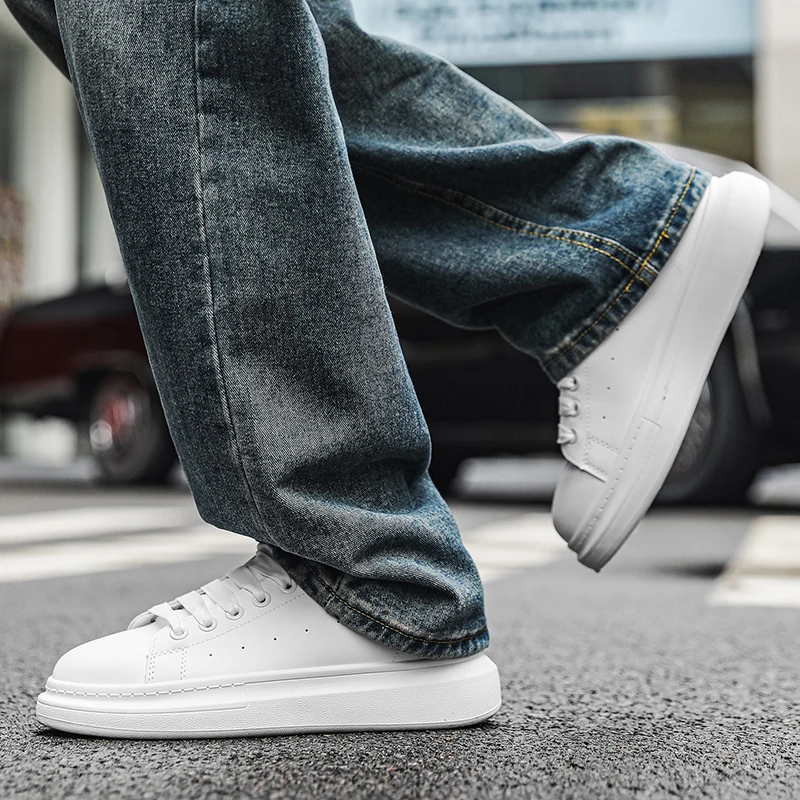 White Minimalist Sneakers For Men Comfy Leather Casual Sneakers Man Platform Skateboard Shoes Outdoor Low-cut Men's Sports Shoes