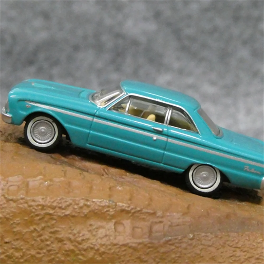 1/87 HO Scale Alloy Car Model 1964 Ford XM Falcon Coupe Car Model Train Scene Miniature Collection Sand Table Landscape